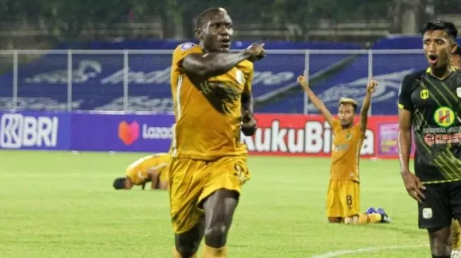 Shin Te-yong Di Suruh Memantau Striker Persipal Palu Untuk Di Naturalisasi